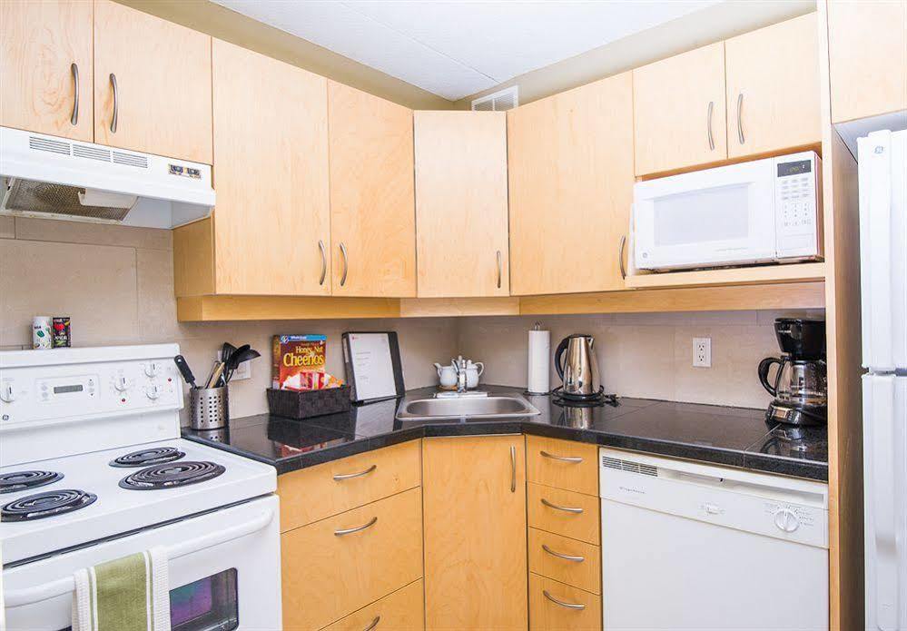 Executive Suites Polo Park Hotel