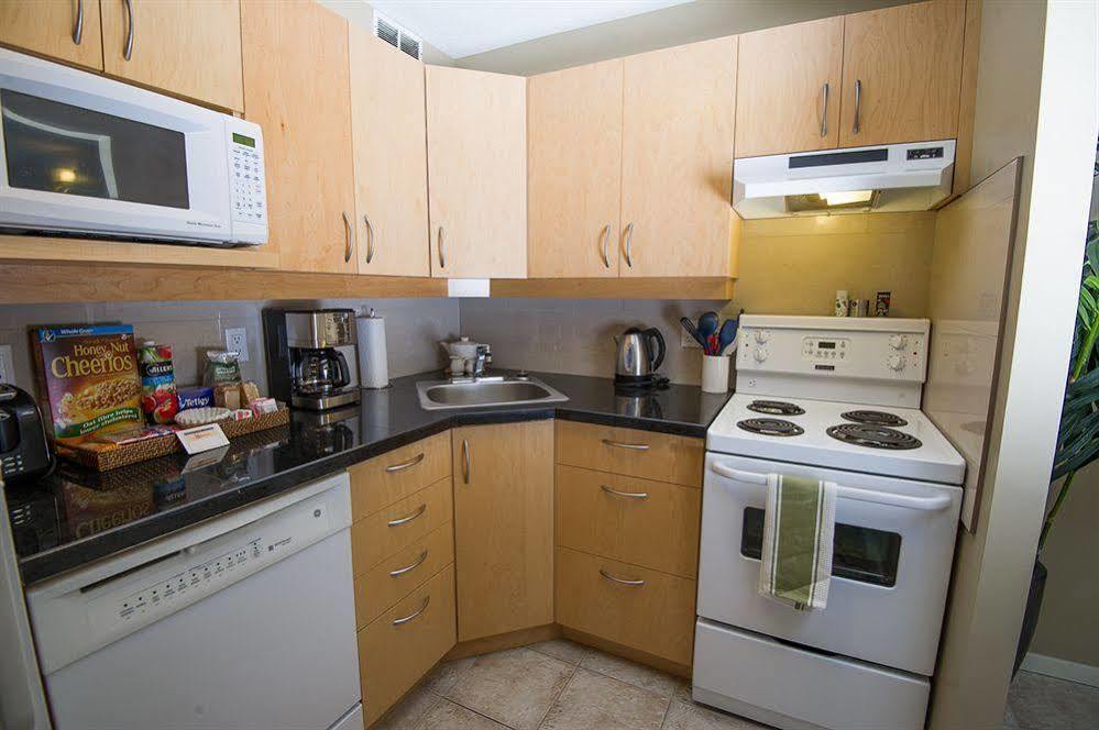 Executive Suites Polo Park 3*