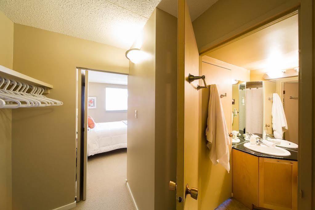 Hotel Executive Suites Polo Park Winnipeg